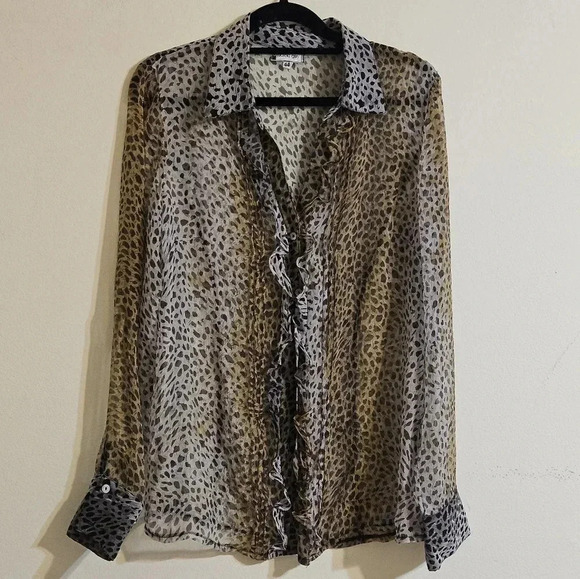 Graciela Grin Animal Print Blouse - Picture 1 of 5